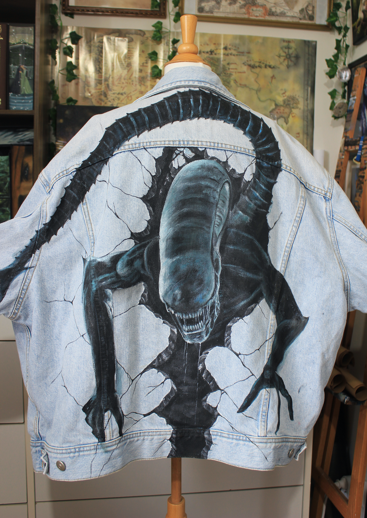 Veste en jean peinte à la main | Xénomorphe Alien 👽