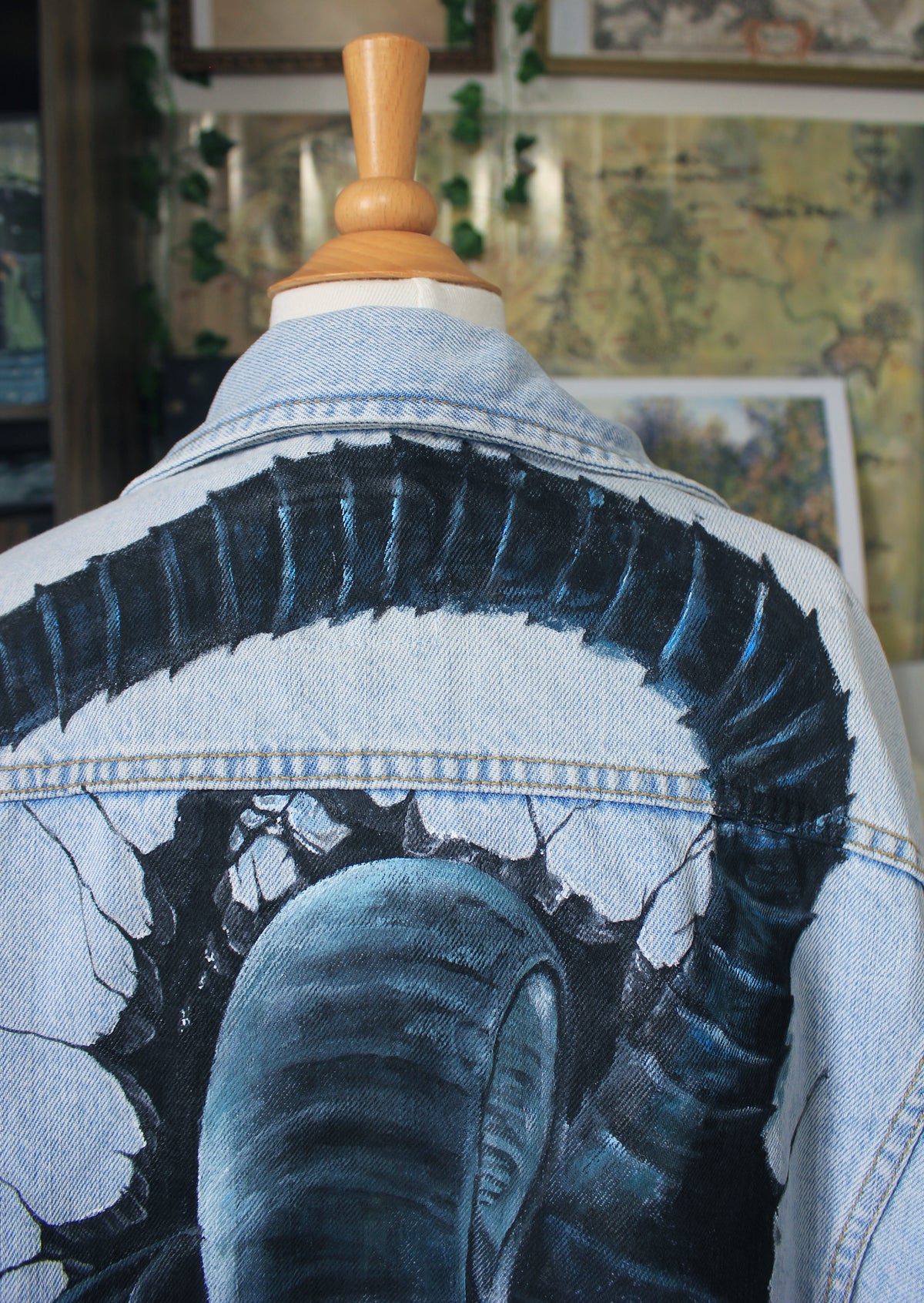 Veste en jean peinte à la main | Xénomorphe Alien 👽